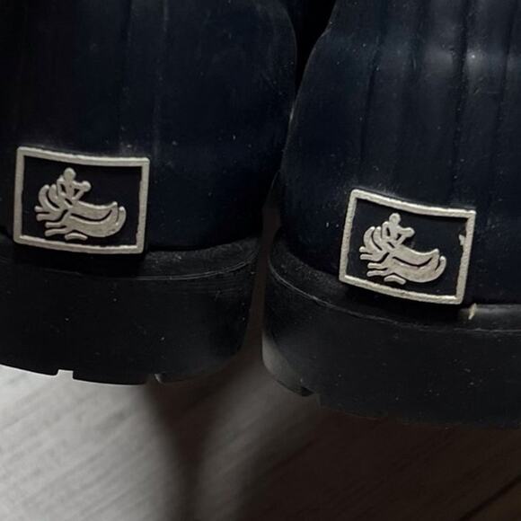 G.H. Bass & Co Navy Blue Rubber Slip On Rain Shoes Clogs Size 6M - Picture 8 of 8